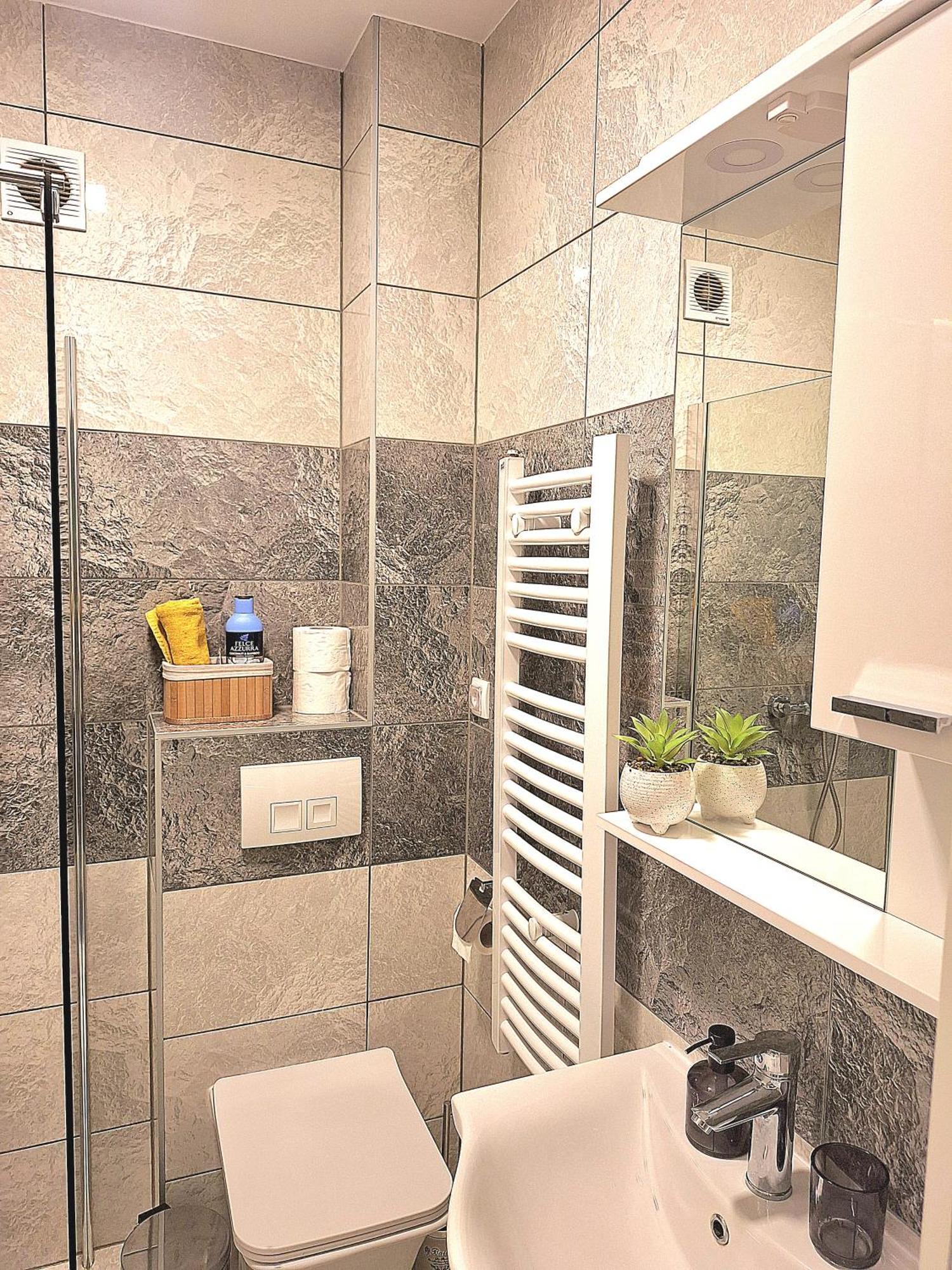 Azimut Apartman Bijeljina Esterno foto